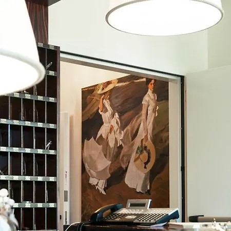 Otel Hollywood 3*
