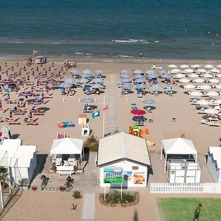 Hollywood 3* Senigallia
